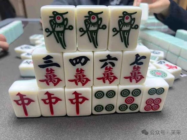 
 攻略必备实测网易棋牌麻将到底是不是有挂!太坑人了“果真有猫腻-知乎分享是一款帮助大家玩牌开透、视的辅助工具，功能可不止是开透、视还能帮助大家修改游戏里的各种数据，绝对防封号。公司推出的手游辅助插件是一款非常实用的专为手游游戏玩家打造的专属辅助，强大的功能和超强的稳定性，是你拿好的保证！看穿（透视）、是你胜利的最大助力~1、选择起手牌型，也就是需要服务器发给你的牌型，可选择四种牌型，每种牌型选择一组，不可重选，炸弹、三张、对子、四种基本牌型可供选择。2、插件功能只有等上方进度条滑动到最右侧时方可用。滑动时长因用户的网速和机器配置的不同而各异，一般在3秒左右可扫描一次。3、提供看穿功能，可看另外玩家。1.通过添加客服安装这个软件.打开.2.在“设置DD辅助功能Wepoker辅助工具”里.点击“开启”.3.打开工具.在“设置DD新消息提醒”里.前两个选项“设置”和“连接软件”均勾选“开启”.(好多人就是这一步忘记做了)4.打开某一个组.点击右上角.往下拉.“消息免打扰”选项.勾选“关闭”.(也就是要把“群消息的提示保持在开启”的状态.这样才能触系统发底层接口.)5.保持手机不处关屏的状态.6.如果你还没有成功.首先确认你是智能手机(苹果安卓均可).其次需要你的Wepoker升级到最新版本.  
一、私人局和透视挂机的基本概念
